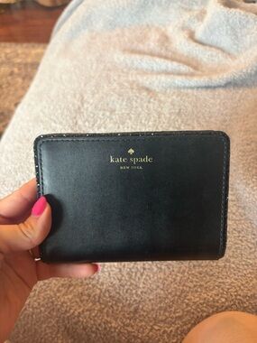 kate spade Black Leather wallet new without tag